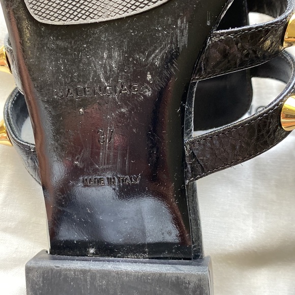 Balenciaga black with gold sandals - Picture 7 of 7